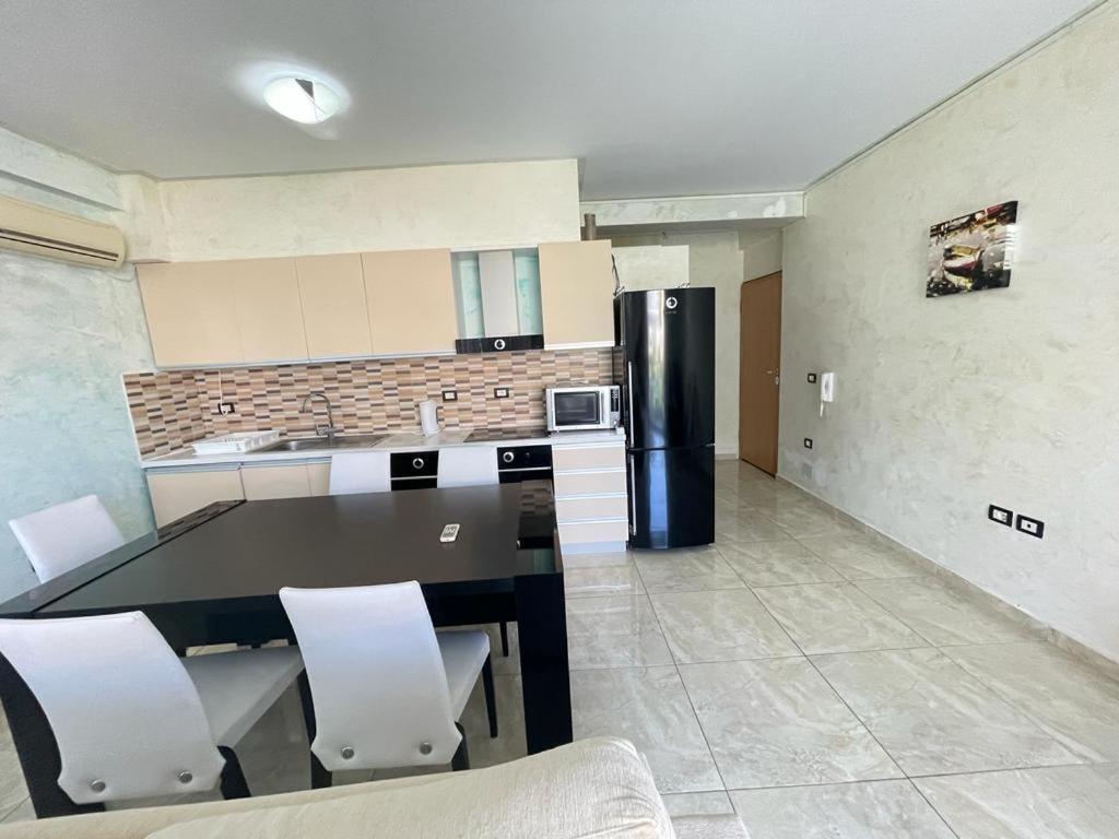1-Stunning Sea View Apartments! Sarande Exterior photo